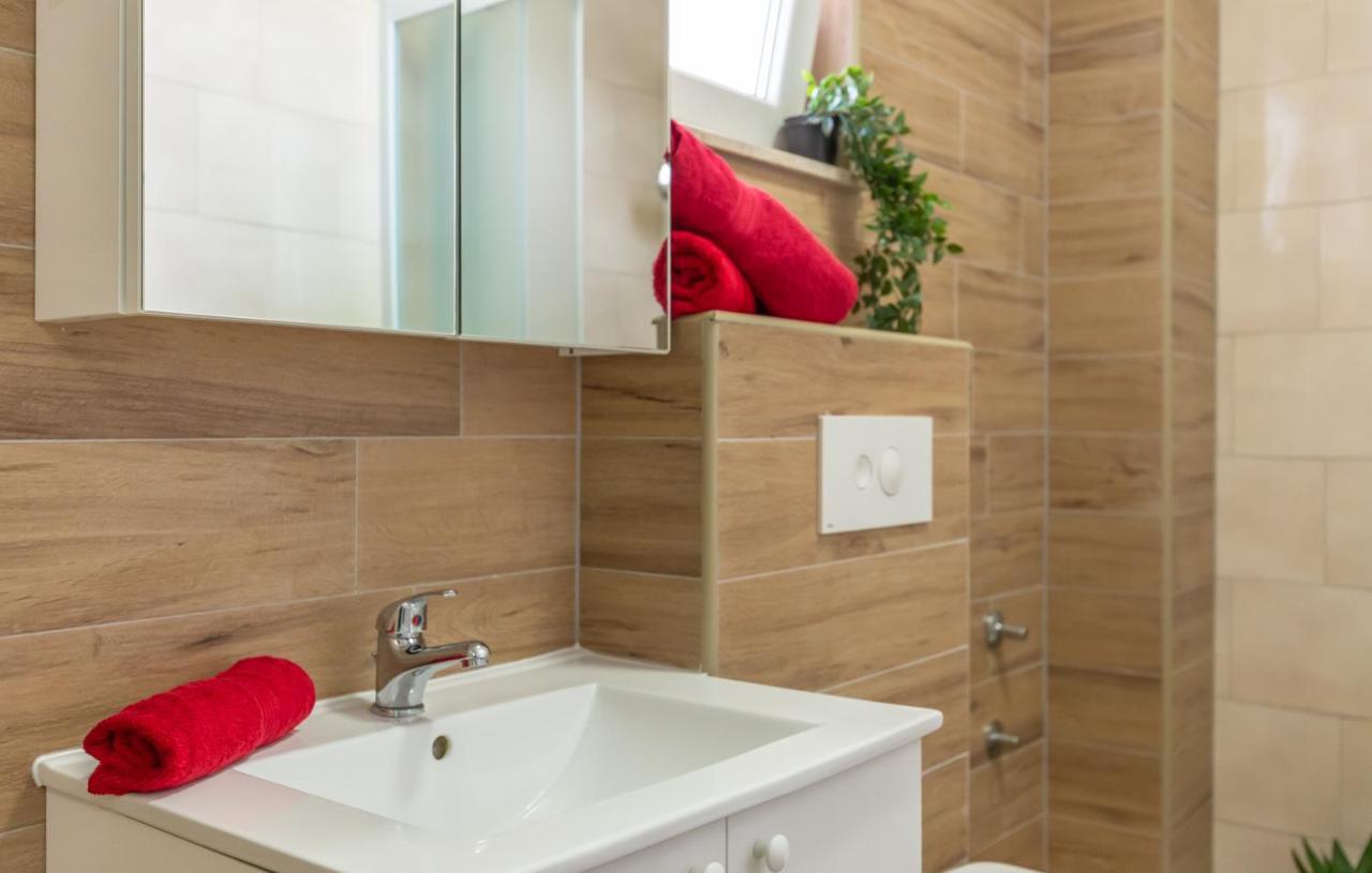 Andela 2 Apartman Makarska Kültér fotó