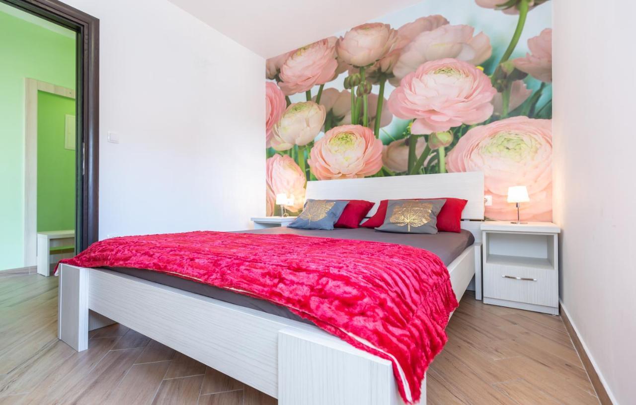 Andela 2 Apartman Makarska Kültér fotó
